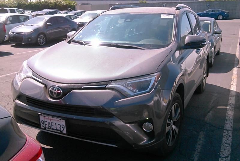 2017 Toyota RAV4 AWD XLE