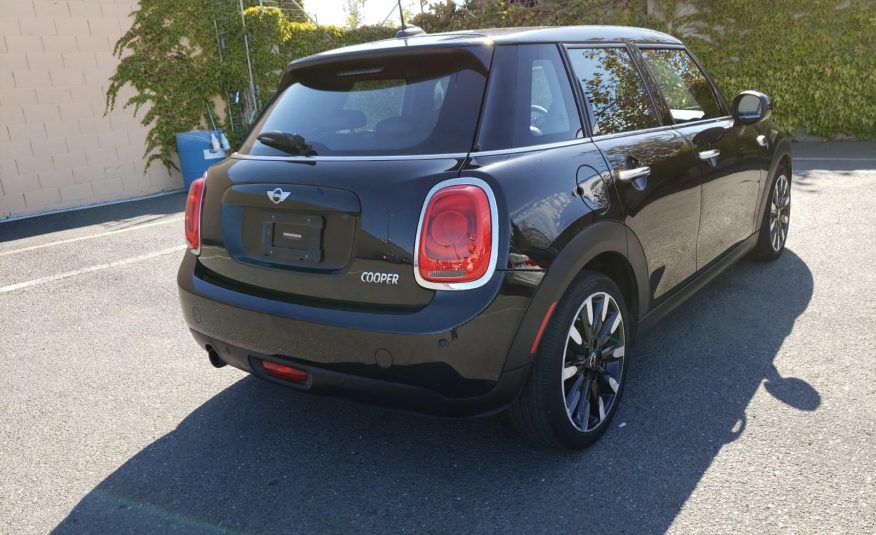 2016 MINI COOPER 3C