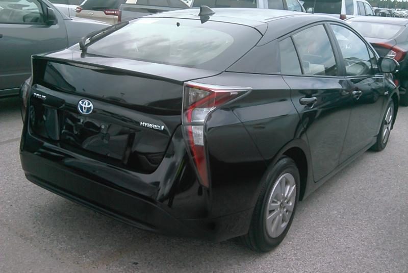 2016 Toyota PRIUS FOUR