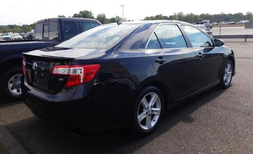 2014 Toyota CAMRY 4C SE