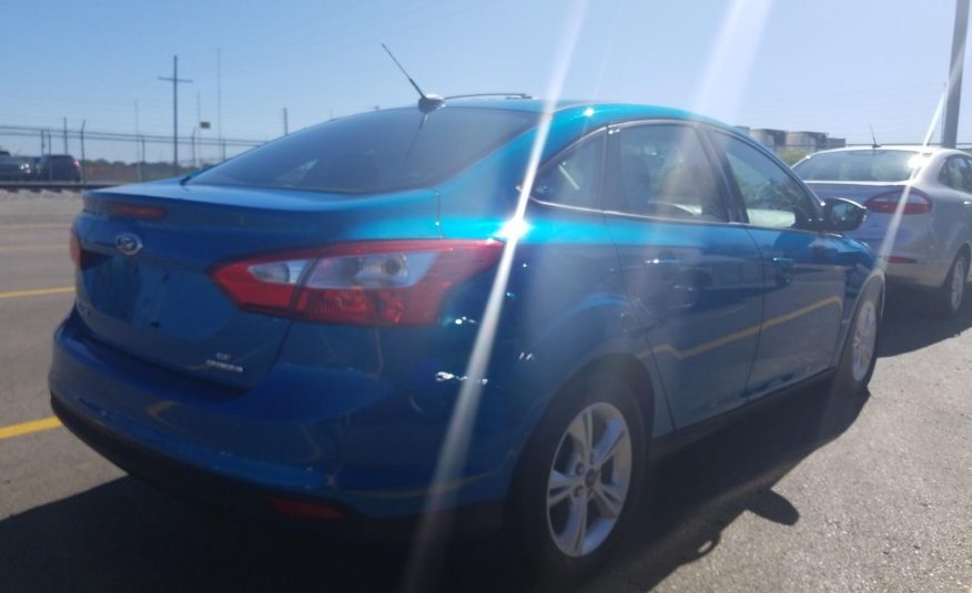 2014 Ford FOCUS SE