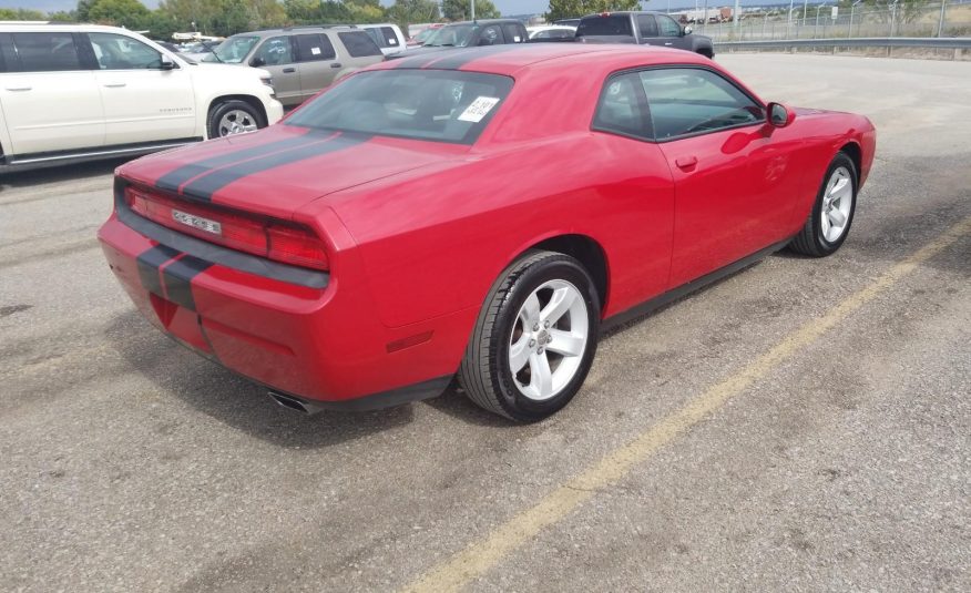 2012 Dodge CHALLENGER V6 SXT