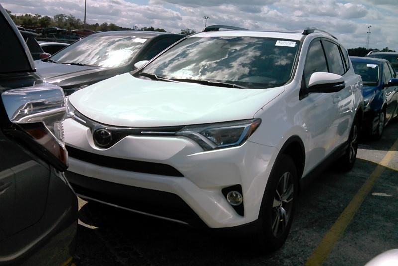 2017 Toyota RAV4 FWD XLE