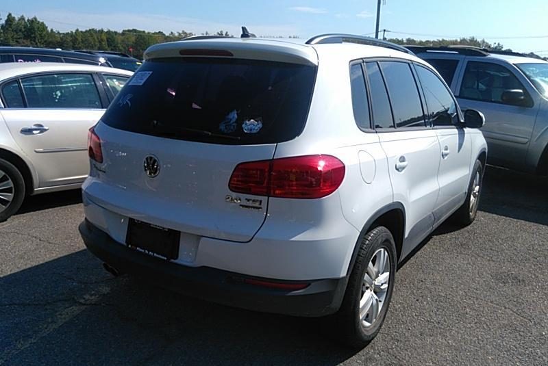 2015 Volkswagen TIGUAN AWD S