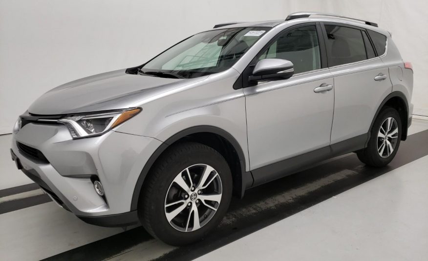 2017 Toyota RAV4 AWD XLE