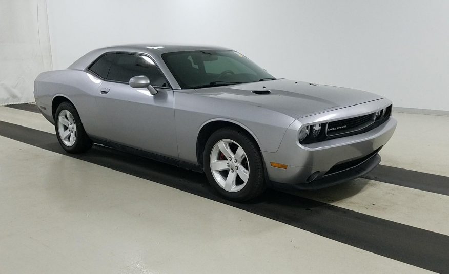 2014 Dodge CHALLENGER V6 SXT