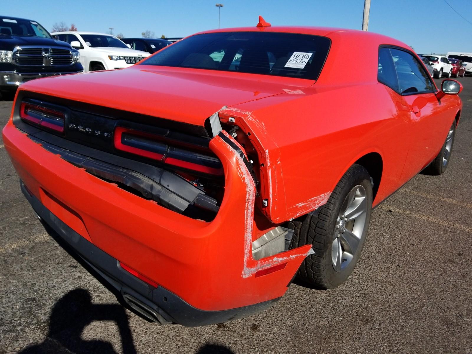 2016 dodge challenger v6 sxt