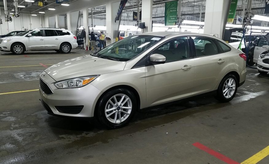 2017 Ford FOCUS FWD 4C SE