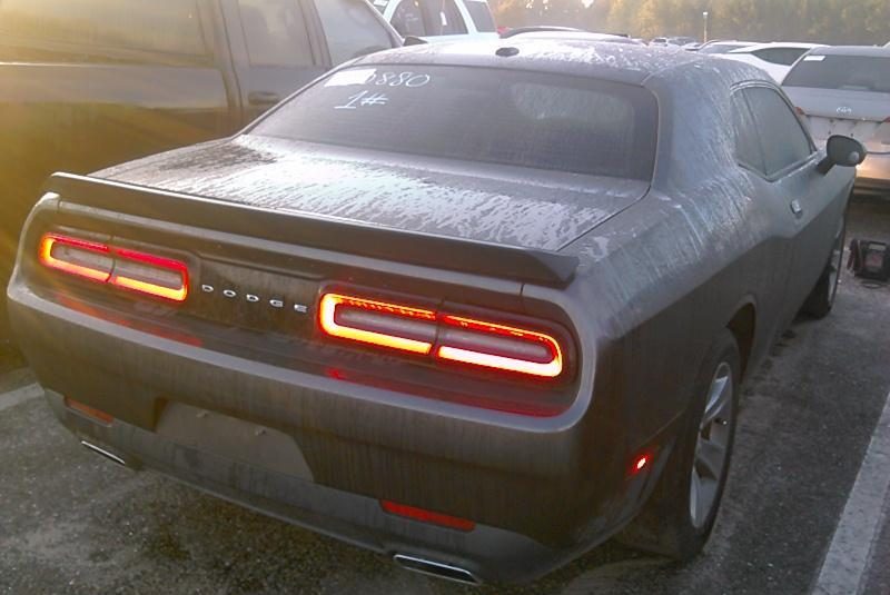 2016 Dodge CHALLENGER V6 SXT