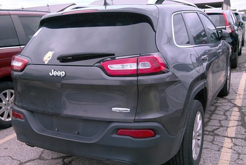 2017 Jeep CHEROKEE FWD 4C LATITUDE