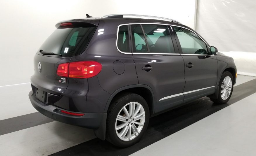 2016 Volkswagen TIGUAN AWD SE