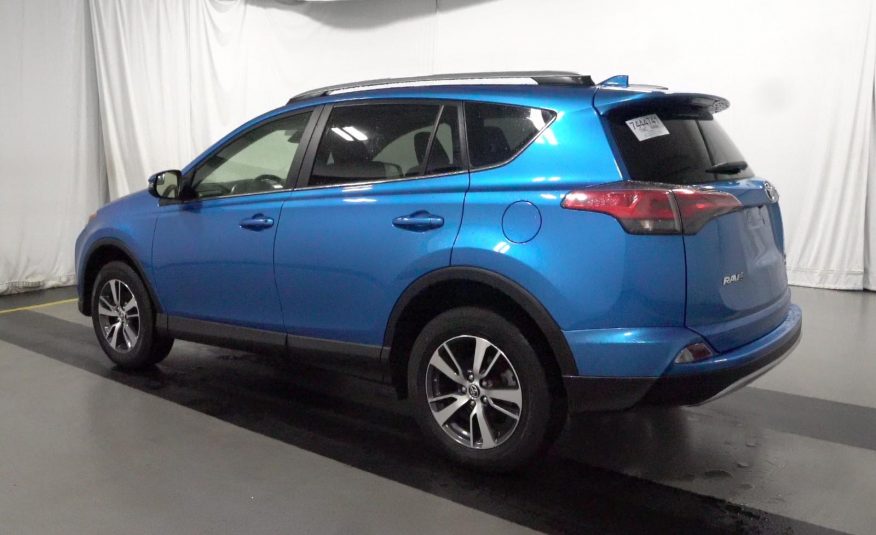 2017 Toyota RAV4 AWD XLE