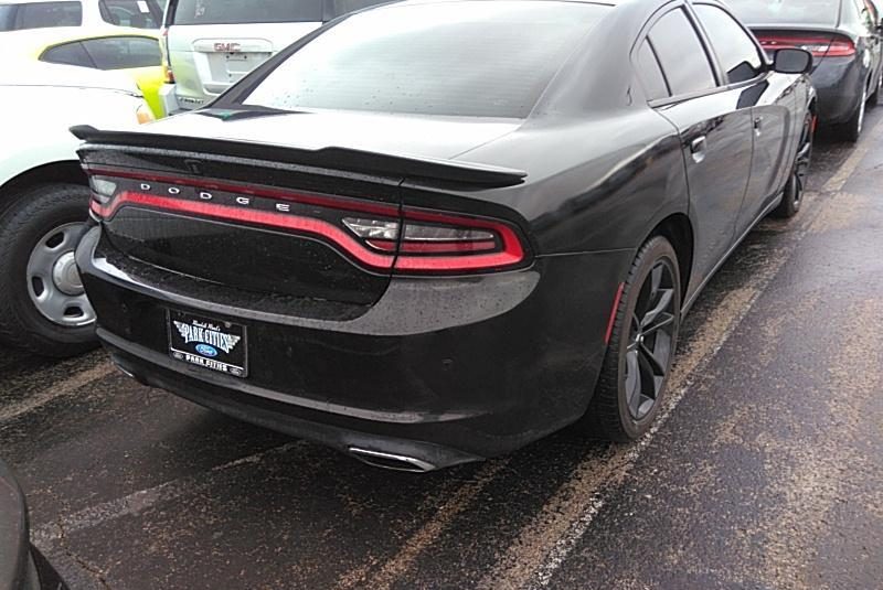 2018 Dodge CHARGER 4X2 V6 SXT