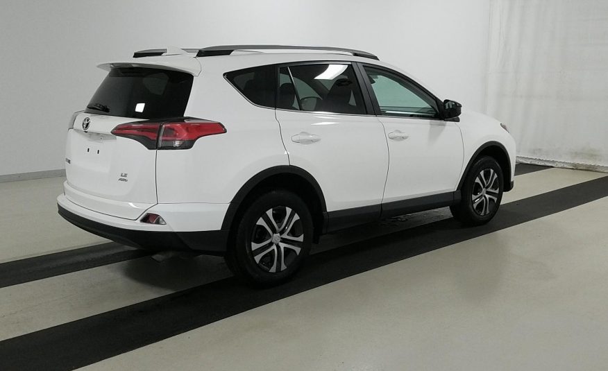 2017 Toyota RAV4 AWD LE