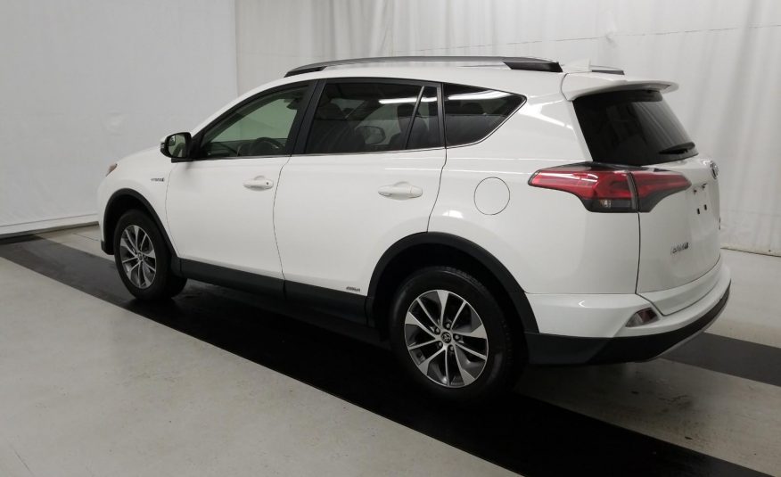 2017 Toyota RAV4 AWD XLE