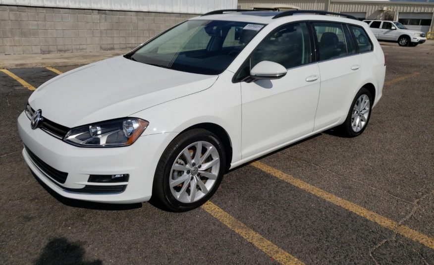 2017 Volkswagen GOLF FWD SE