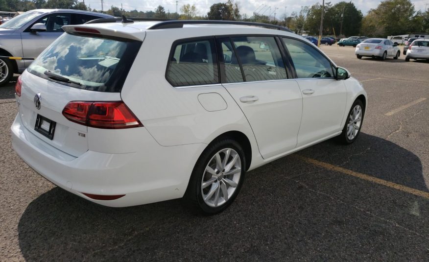 2017 Volkswagen GOLF FWD SE